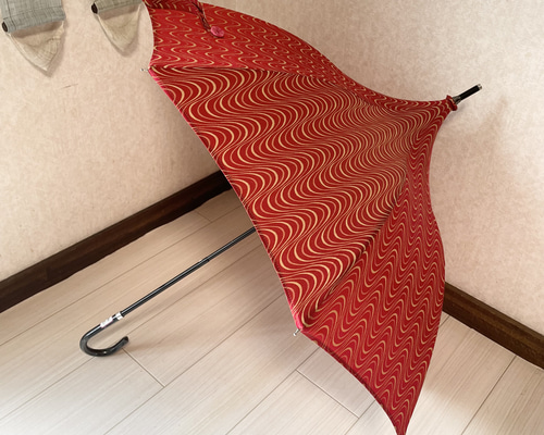 ハンドメイド　雨ゴートから作った晴雨兼用パゴダ日傘　春遠からじ 雨ゴートから作った晴雨兼用パゴダ日傘 春遠からじ | iichi 日々