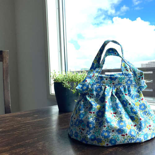 ころころグラニーバッグ】☆ シンプルなお洋服に☆見た目以上の収納力