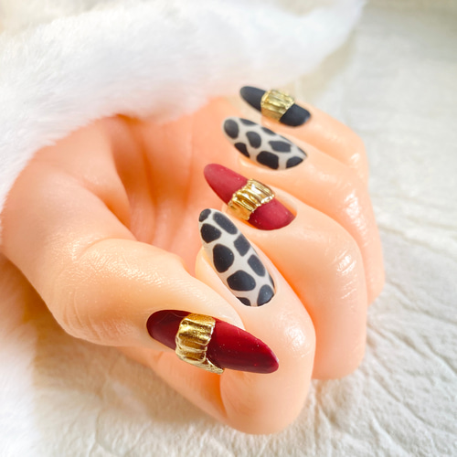 再販⭐︎ジラフネイル/アニマルネイル/秋ネイル/冬/イベント/ ネイル  