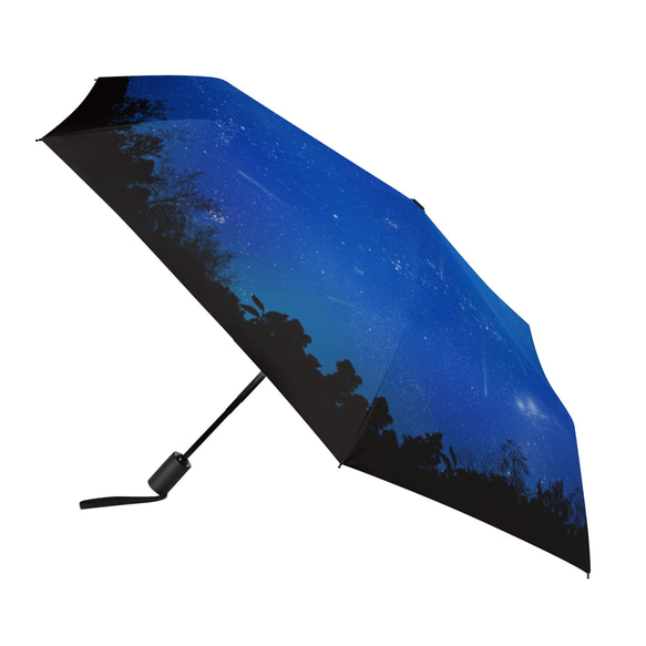晴雨兼用、雨の中で差す星空 "森の中から見上げた夜空" 折りたたみ傘・日傘（外側プリント） 3枚目の画像