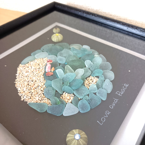 mami | 巳年2025 #シーグラスアート#シーグラスアート作品