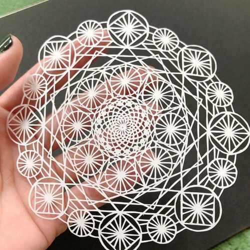 幾何学模様の切り絵 切り絵 saito 通販 16443389｜Creema(クリーマ)