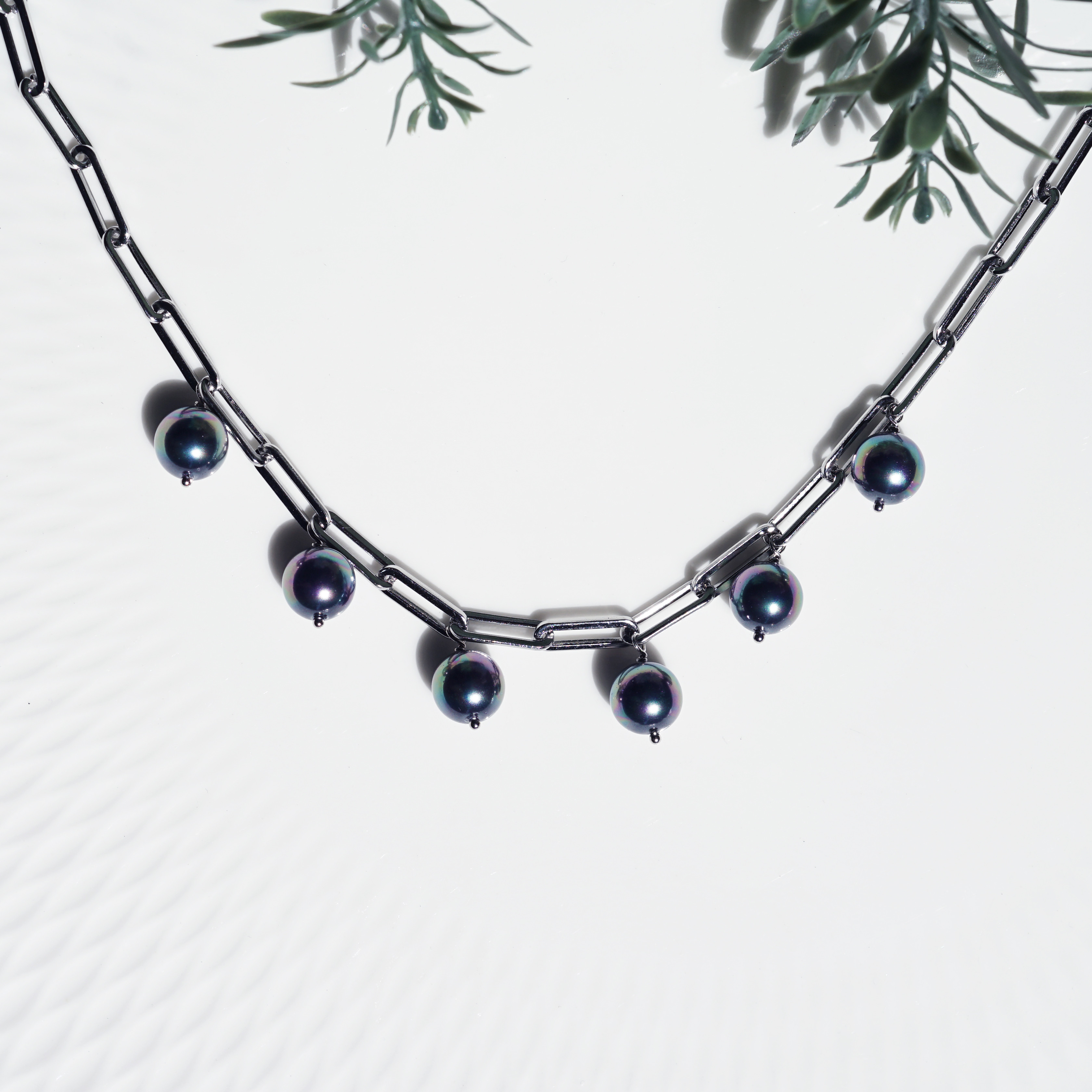 サージカルステンレス★ピーコックパールのマンテル45cmネックレス　～Eveliina