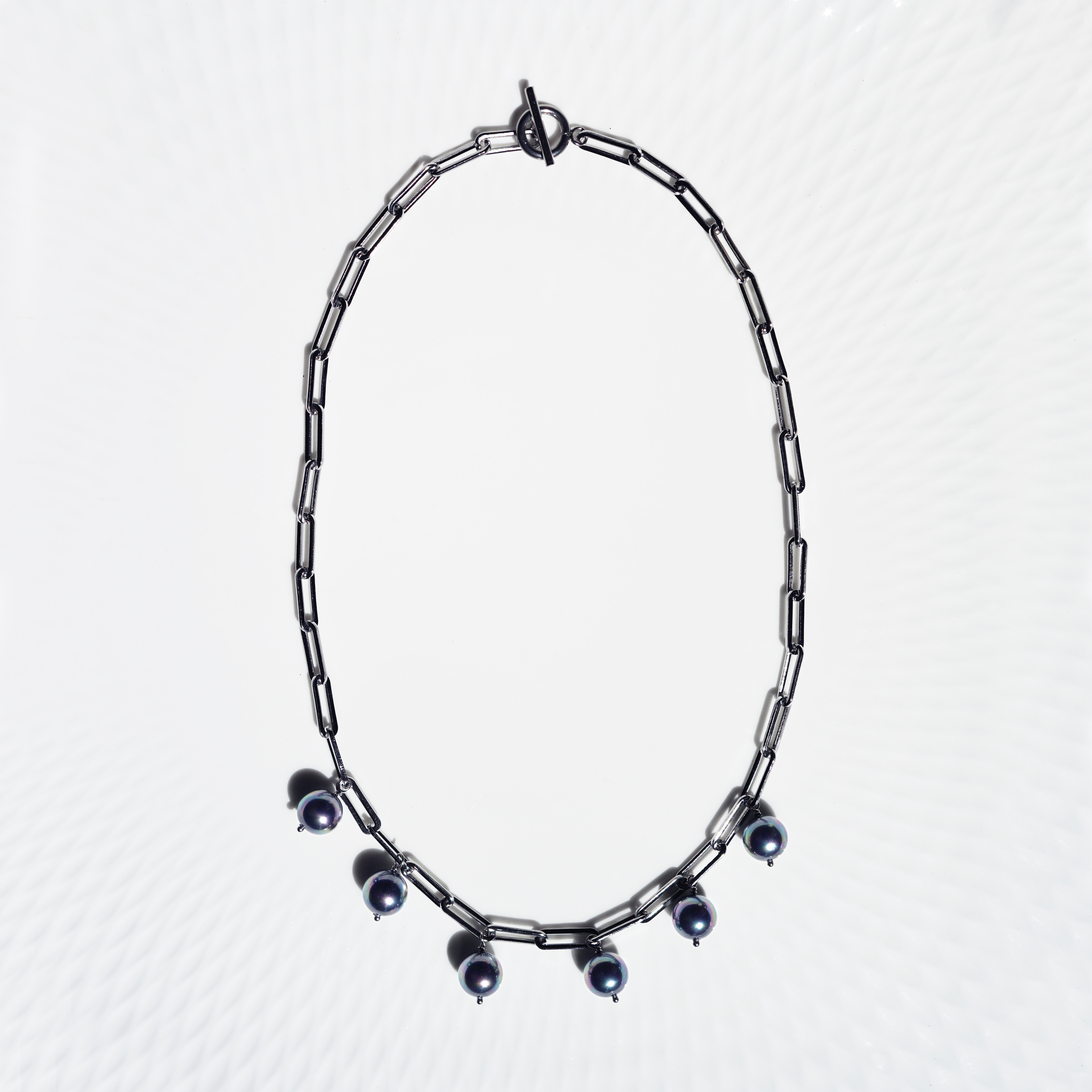 サージカルステンレス★ピーコックパールのマンテル45cmネックレス　～Eveliina