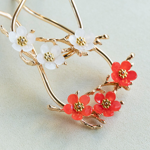 枝に咲く梅の花のかんざし プラバン ヘアアクセサリー 髪飾り 簪 U字