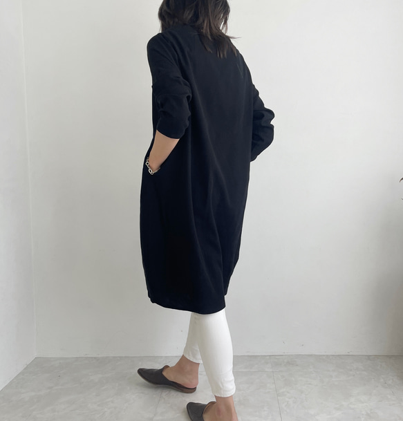 100%柔棉長袖繭型洋裝（黑色） 第6張的照片