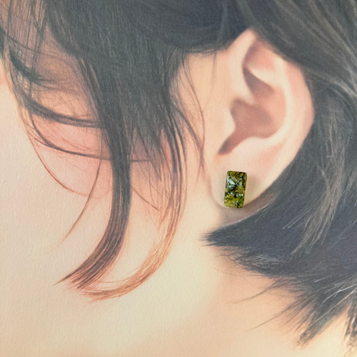 ピアス レジンピアス 一粒ピアス 小ぶりピアス 小さいピアス お花 