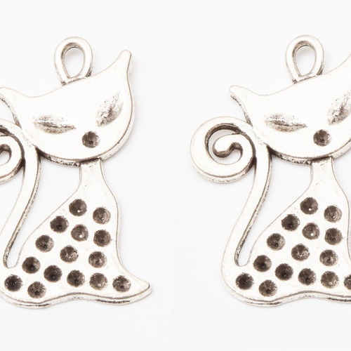 ꫛᥱꪝ *【2492】 猫　ハンドメイド　チャーム ꫛᥱꪝ *【2492】 猫 ハンドメイド チャーム