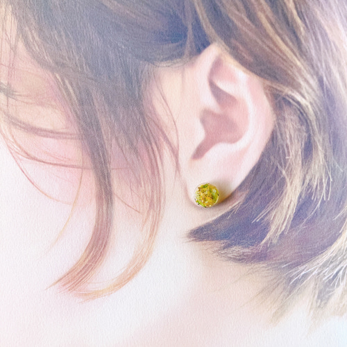 ピアス レジンピアス 一粒ピアス 小ぶりピアス 小さいピアス お花 