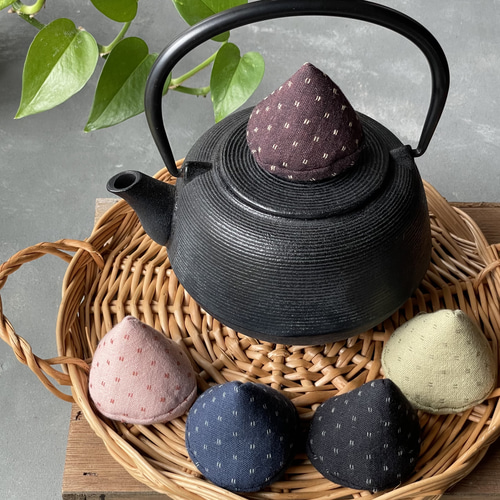 可愛い鉄瓶　小振りな鉄瓶　2点　煎茶道具 可愛い鉄瓶 小振りな鉄瓶 2点 煎茶道具 楽天市場】南部 鉄器
