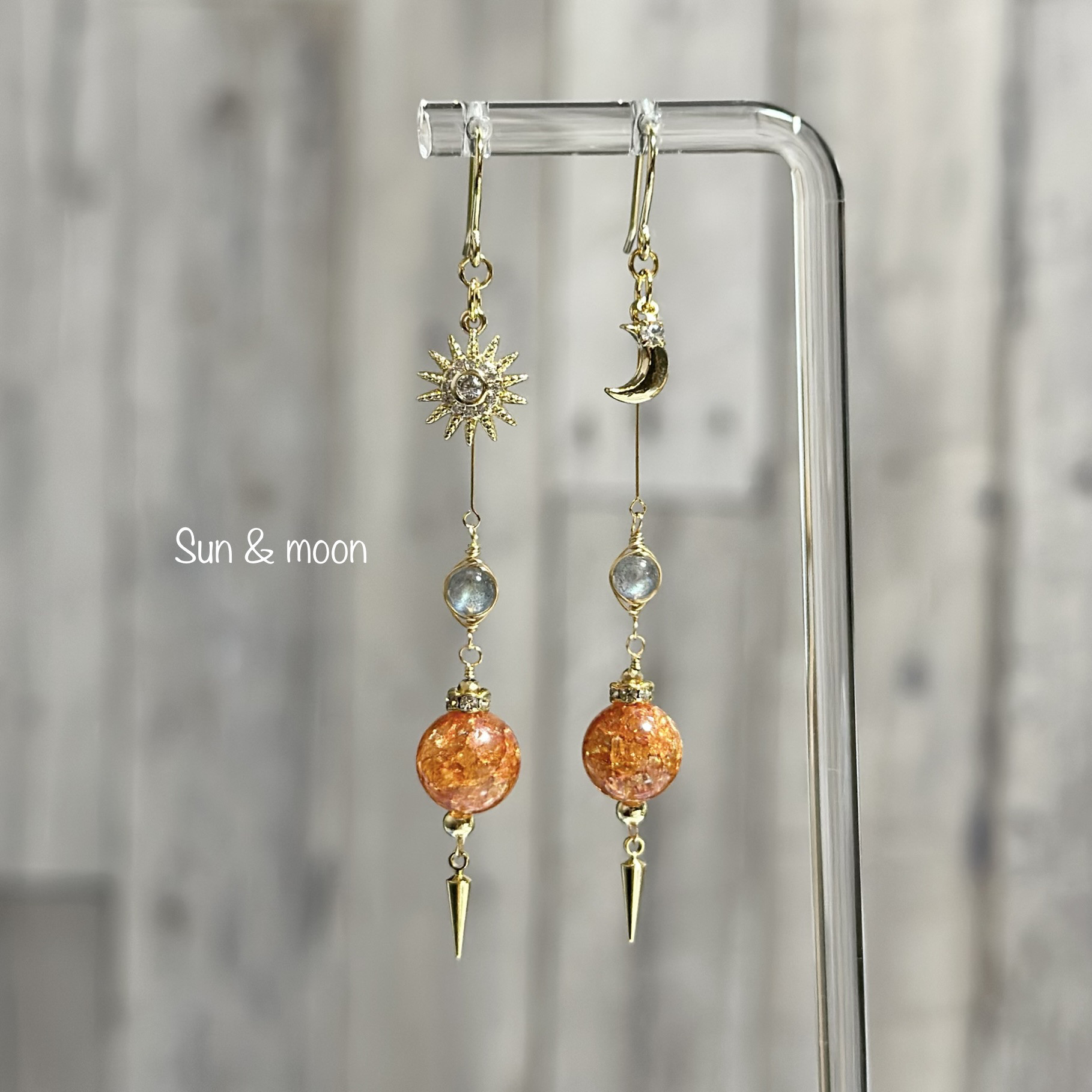 【ピアス】太陽×フープ ジルコニアチャーム エスニック赤 ピアス】太陽×フープ ジルコニアチャーム エスニック赤 商品検索