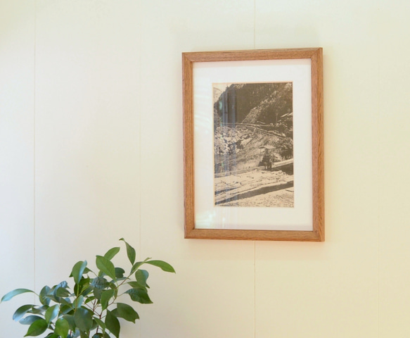 ナラのA4額縁 ブラウン 2枚目の画像