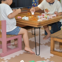 キッズテーブル便利な折畳み脚　(22033) ：素朴でシャビーな仕上がり 8枚目の画像