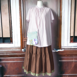 裾にリバティのアクセント　コットンローンのロングティアードスカート 2枚目の画像
