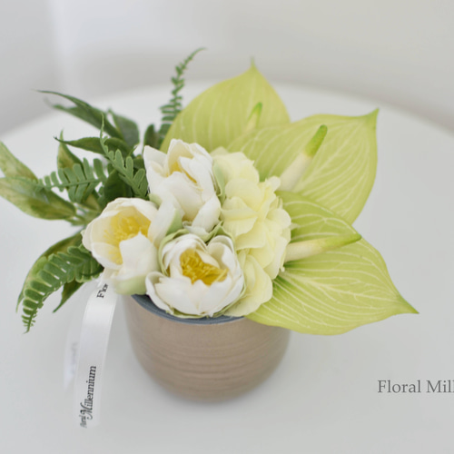 アンスリウムとプリメラのデイップフラワーアレンジメント アンスリウムとプリメラのデイップフラワーアレンジメント