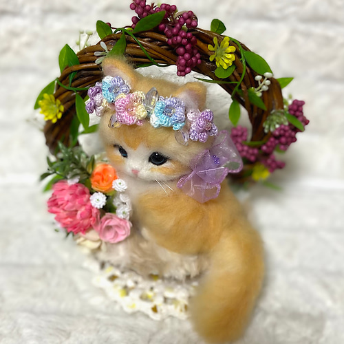 羊毛フェルト猫 茶白猫 クリスマスリース 羊毛フェルト猫 茶白猫 クリスマスリース 茶白子猫さん 羊毛