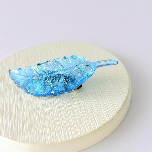 伝説の霊鳥鸞໒꒱ブローチ / レジン / 羽根 / ファンタジー ブローチ