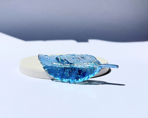 ★ブローチ★   美しい青の木　レジン baa2c7c599a218631b7b4a3df3715a