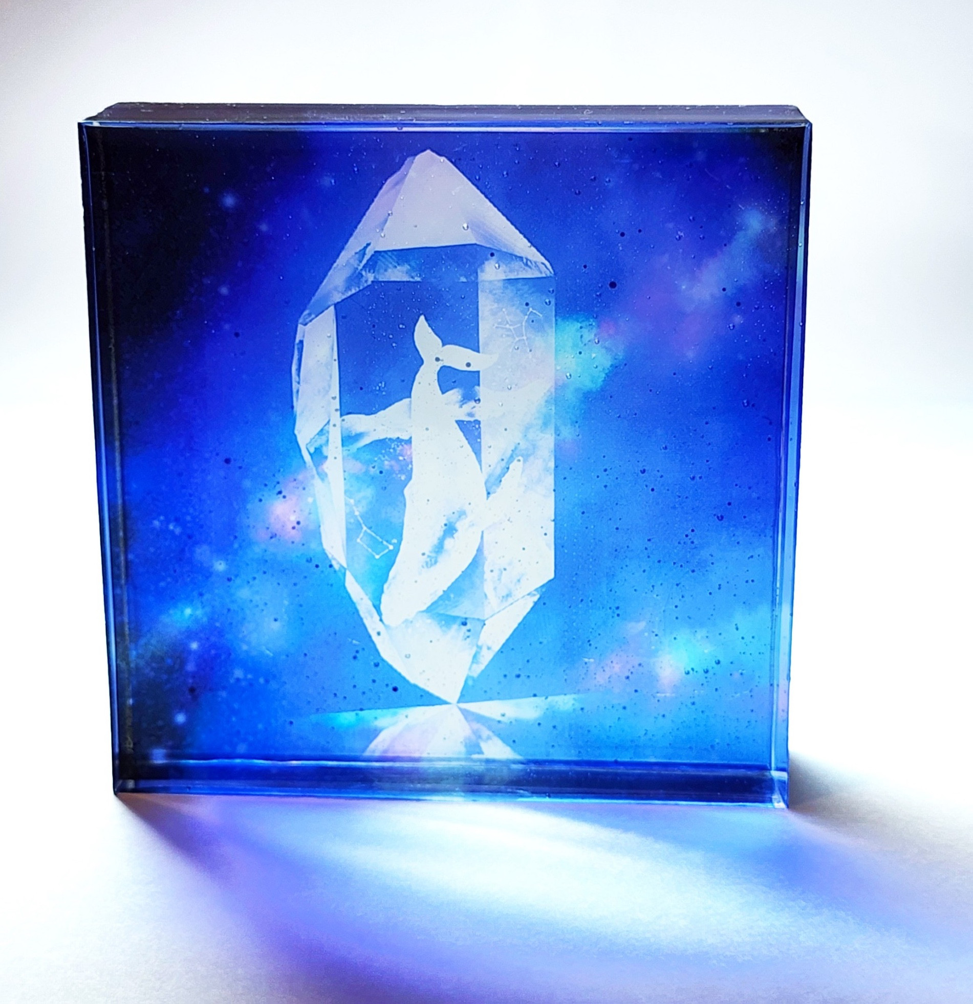 宝石の氷のくじら 15,000円