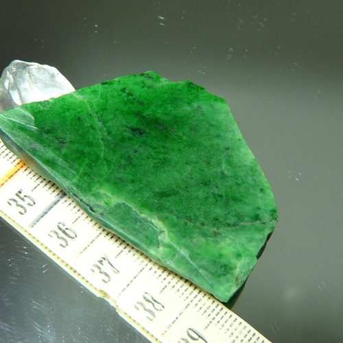 Q936 【ビルマ カチン産】 天然本ひすい 翡翠 原石 天然石 GEO ROCK