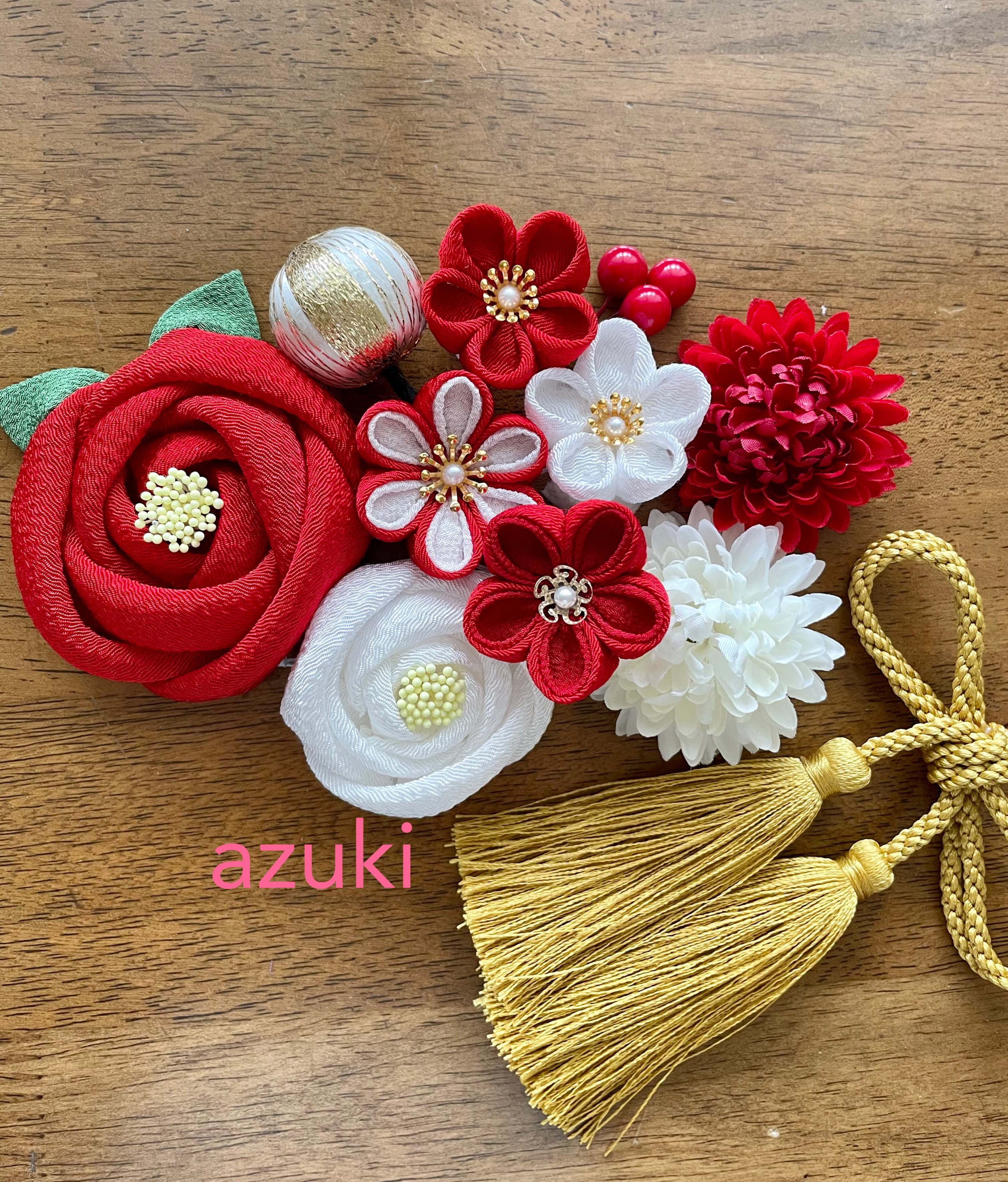 つまみ細工　髪飾り　椿 つまみ細工髪飾り椿