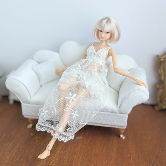【メーカー包装済】 948【momokoDOLL アウトフィット】白のチュールレースのベビー トップス