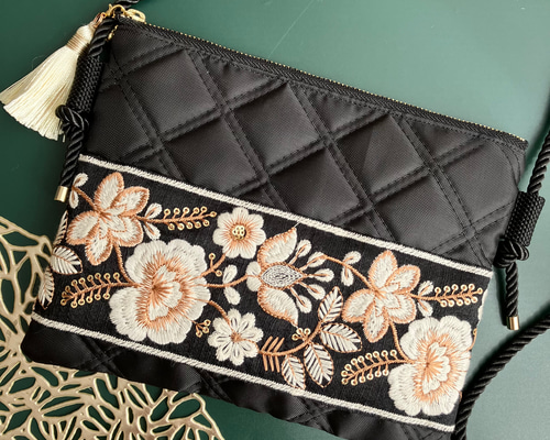 インド刺繍リボン＊ミニサコッシュ スマホショルダー スマホ