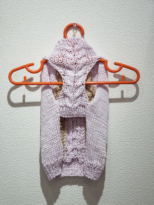 『新色新柄2023』犬服♪コットン糸のアラン模様の編み込みセーター(ss～s) 2枚目の画像