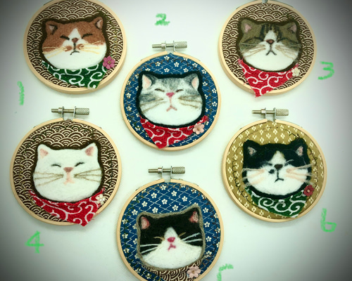 【まるまる】 羊毛フェルト 猫  シャムトラ　キーホルダー Yahoo!オークション - ミニ猫 すず 羊毛フェルト猫 キーホルダー