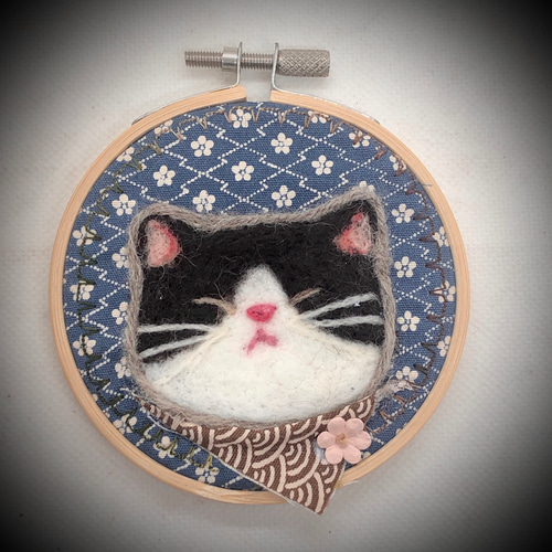 【まるまる】 羊毛フェルト 猫  シャムトラ　キーホルダー eddcceabfe9a75b74ed767f35ca150