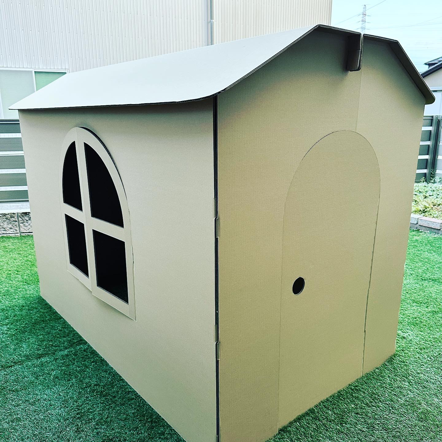 ダンボールハウス