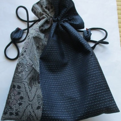 ７３１１　大島紬で作った巾着袋　送料無料 2枚目の画像