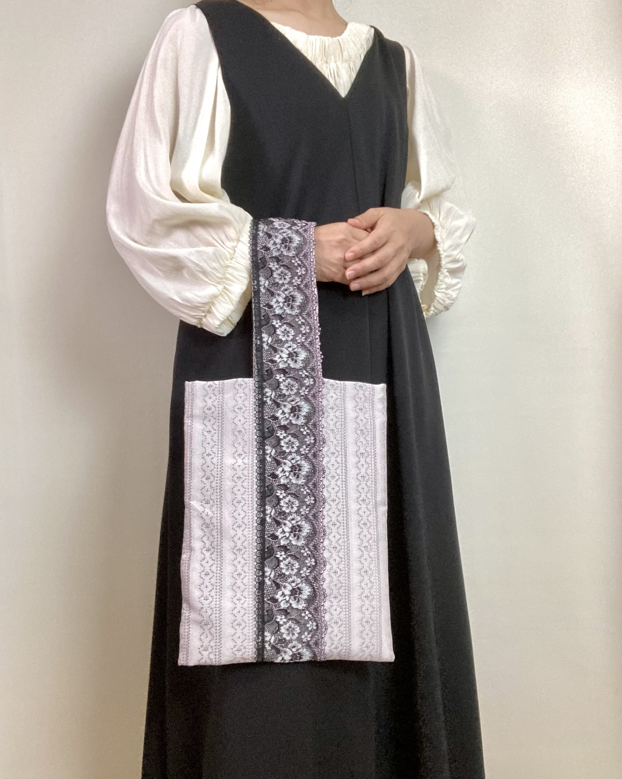 直向きのバッグ　薄紫