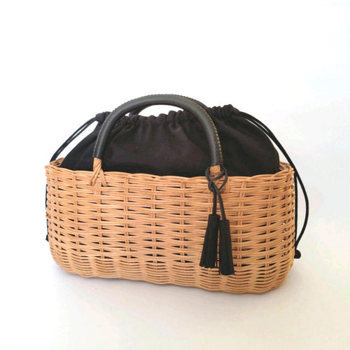 極美品 Rene カゴバッグ パール ラタン素材 天然素材 巾着 極美品 Rene カゴバッグ パール ラタン素材 天然素材 巾着 ＼マラソン