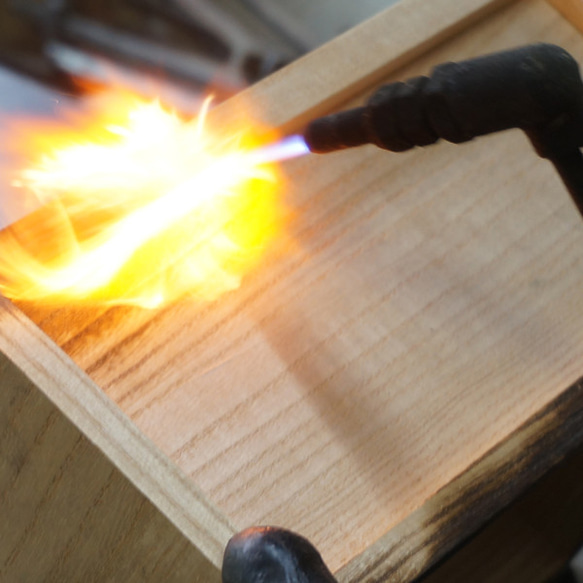 五月人形 木目込み人形 コンパクト 兜飾り「宝輝・粋 」焼き桐 正六角　 16枚目の画像