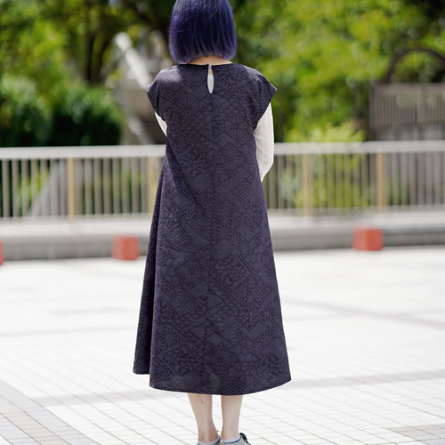 【美品✨】yori ロング丈ノースリーブワンピース　リボン　Aライン　黒　36 美品✨】yori ロング丈ノースリーブワンピース リボン Aライン