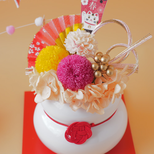 早割】【特集掲載】鏡餅のお正月アレンジ ピンク【プリザーブド