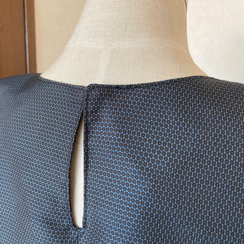 着物リメイク＊大島紬ワンピース*フレンチスリーブ 着物リメイク◇濃藍手織り紬のフレンチスリーブAライン