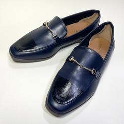 輕質防水雙色樂福鞋（深海軍藍或深棕色 x 琺瑯黑）22.0cm〜26.0cm 第4張的照片