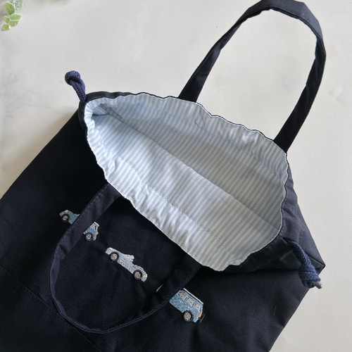 名入れ【サイズが選べる】紺色・車刺繍・巾着袋 男の子 ネイビー お