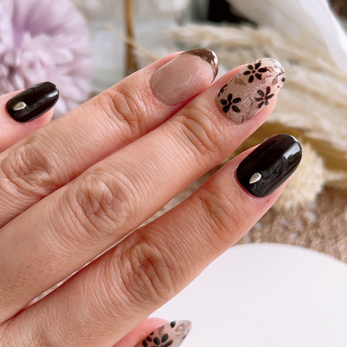 ベージュマグネット×ブラウンミラーフラワーネイル ネイルチップ（つけ  