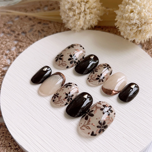 ベージュマグネット×ブラウンミラーフラワーネイル ネイルチップ（つけ  