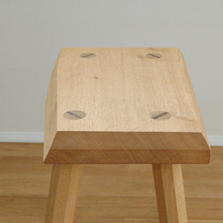 【1点のみ】耳付きタモ一枚板スツール　無垢　木製　天然　八角形　ナチュラル　シンプル　椅子　いす　サイドテーブル　ミニ　 3枚目の画像
