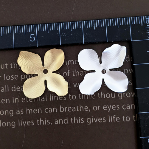 メタル フラワー パーツ マットシルバー 8個 花 花びら ペタル