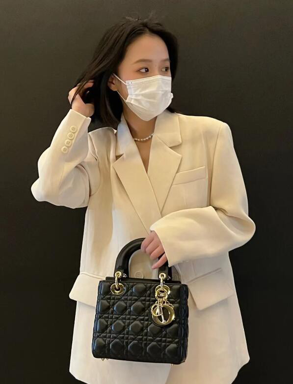 Christian Dior かご　バッグ ディオール　ショルダー DIOR | クロスボディ & ショルダーバッグ - ウィメンズ