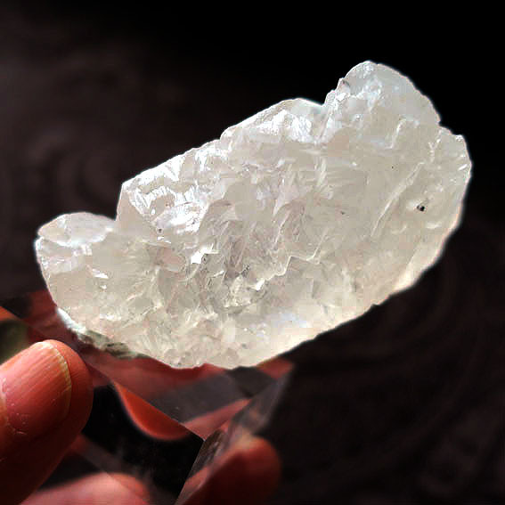神聖なる塊 ヒマラヤ水晶 ニルヴァーナクォーツ アイスクリスタル 72×38×37mm 120.40g K86
