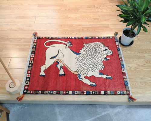 感謝キャン】ペルシャ ライオンギャッベ アマレバフト 95x70cm 茜色