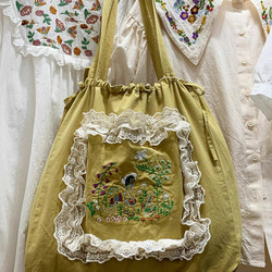 イエロー　レースフリル　少女と花刺繍　綿　トートバッグ　ハンドバッグ　肩掛けレディースバッグ 4枚目の画像