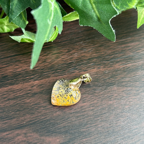 運気UP・願望を叶える～ ガーデンクォーツ ハート型 1点 天然石