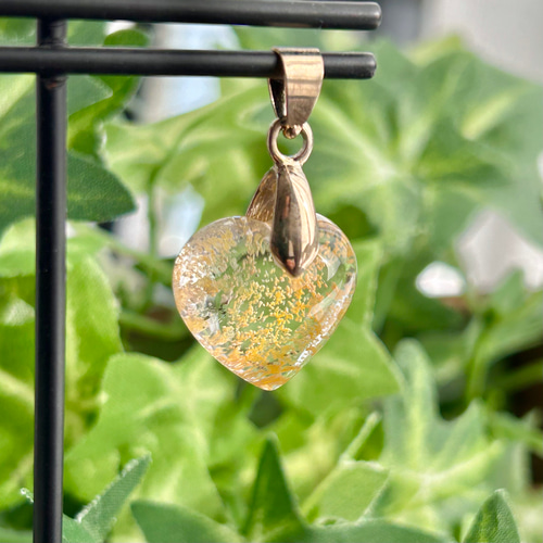 運気UP・願望を叶える～ ガーデンクォーツ ハート型 1点 天然石